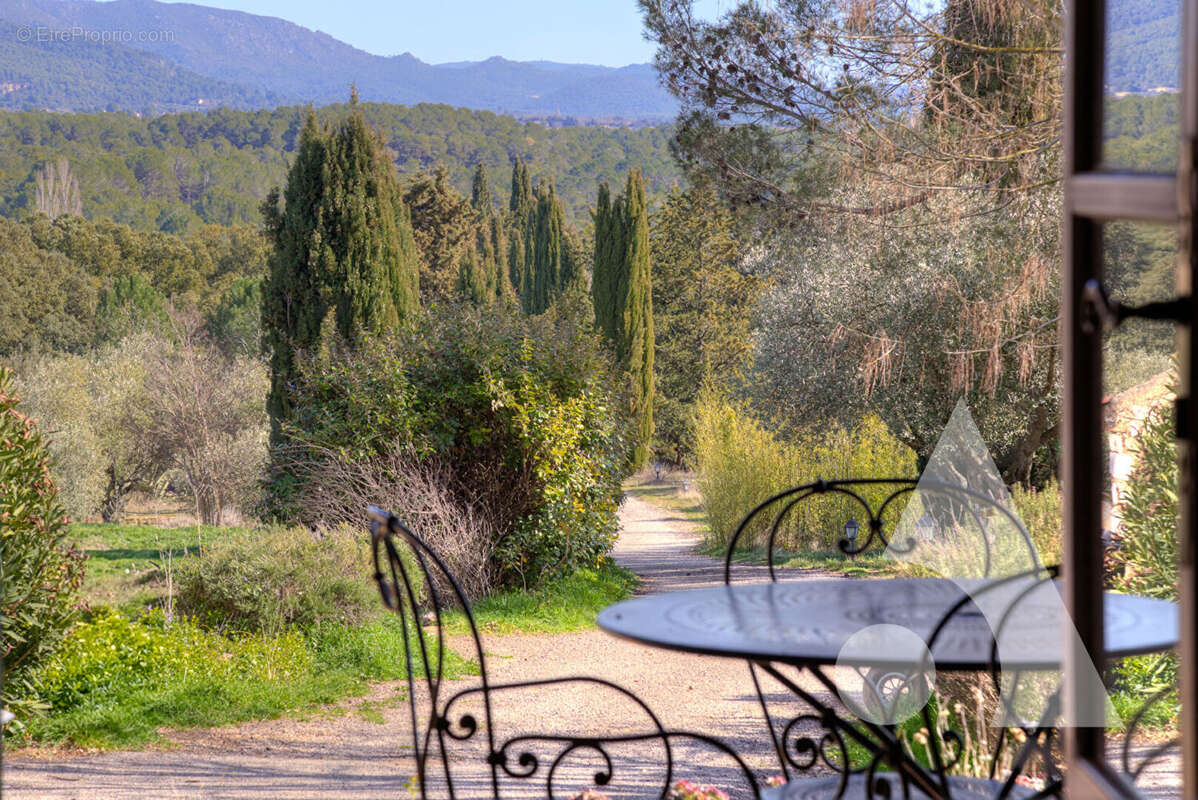 Maison à MOISSAC-BELLEVUE