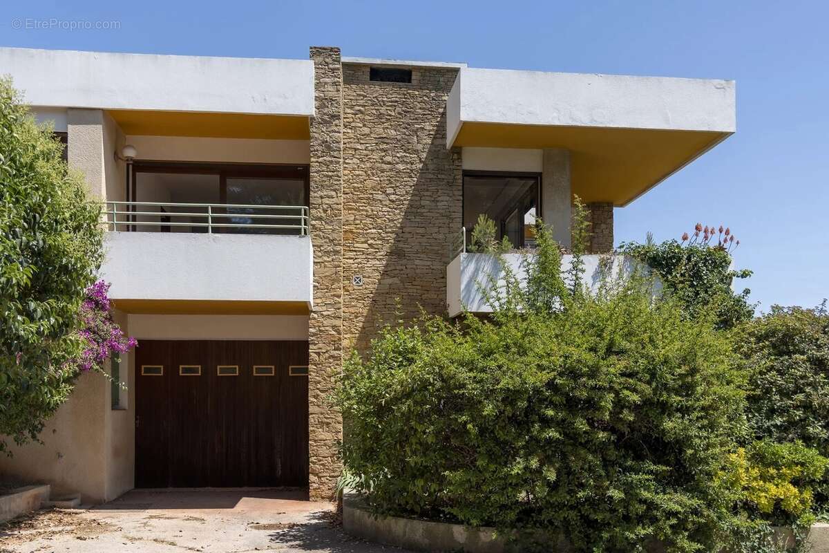 Maison à SIX-FOURS-LES-PLAGES