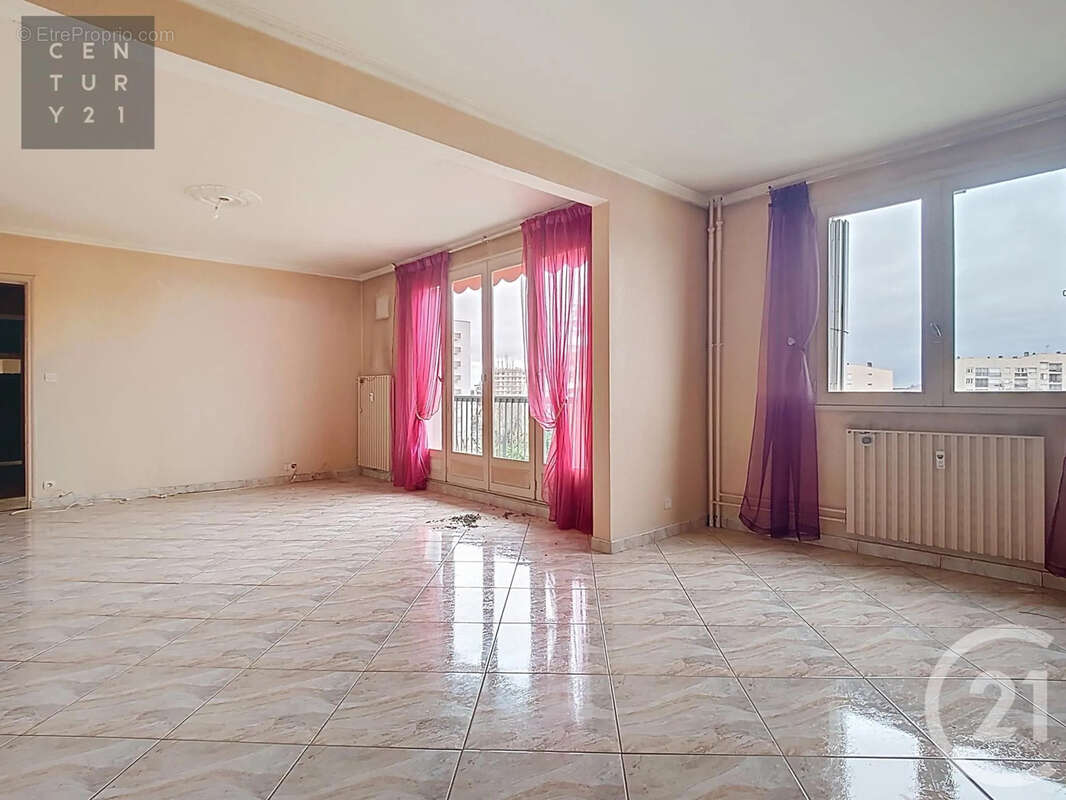 Appartement à SAINT-ANDRE-LES-VERGERS