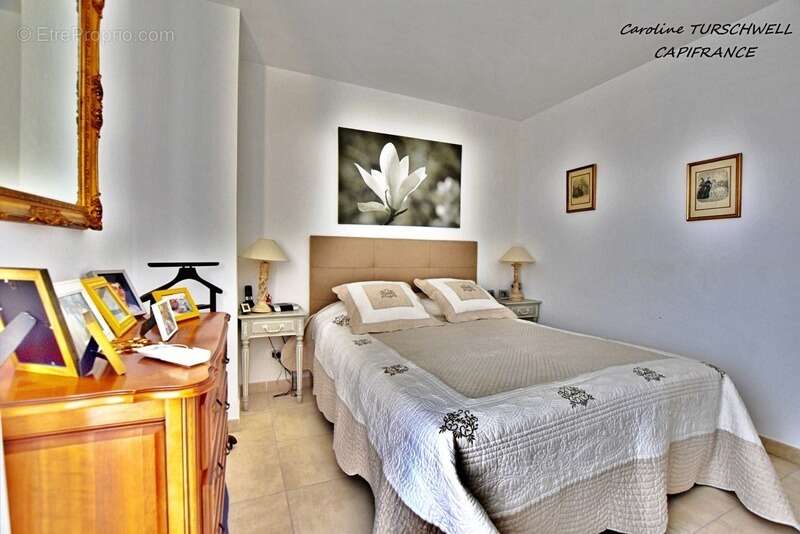 Appartement à SOLLIES-PONT