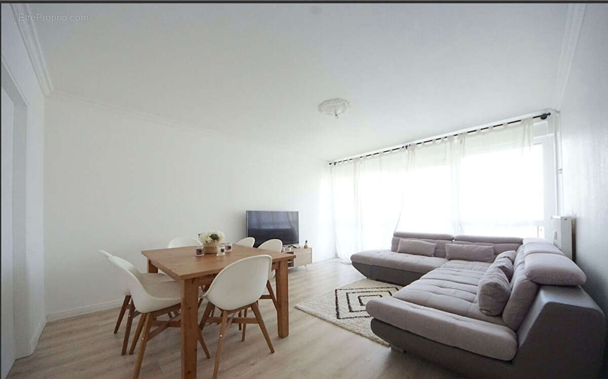 Appartement à EVRY