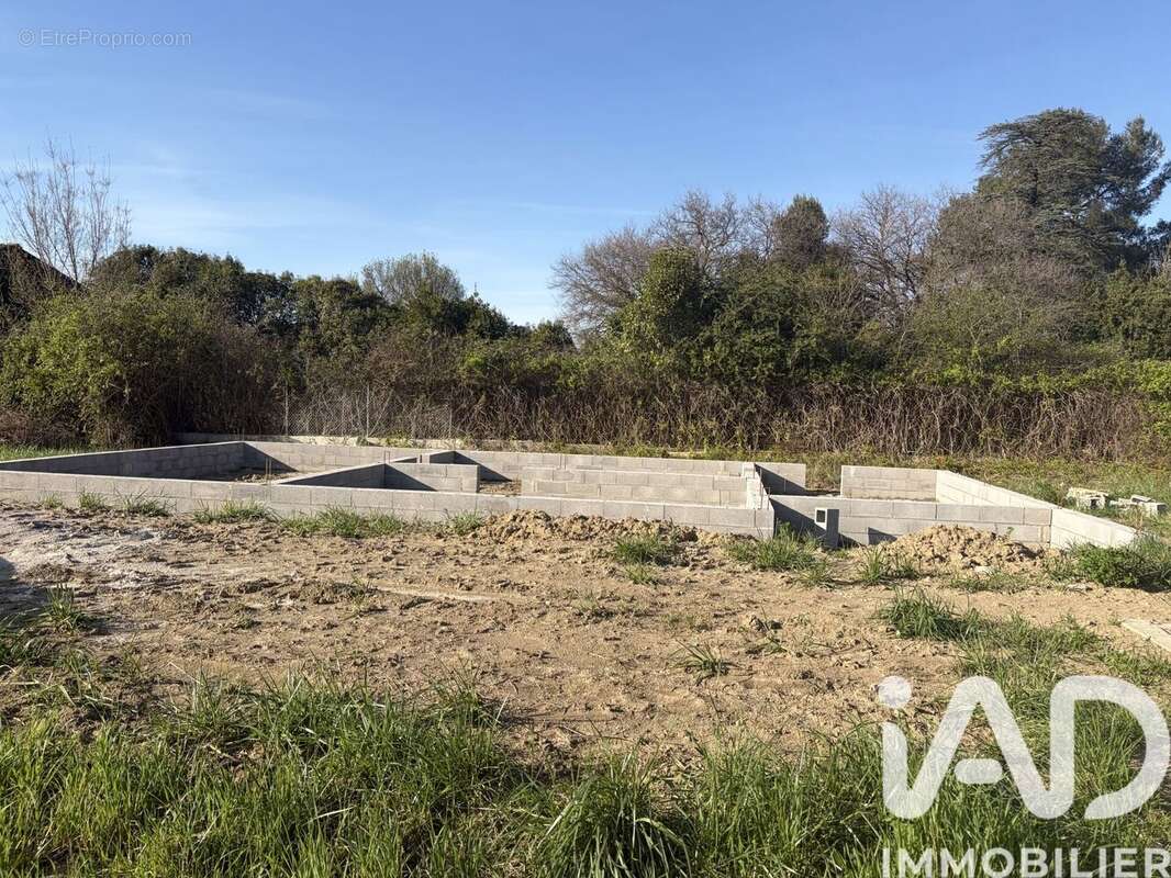 Photo 2 - Terrain à SAINT-CHAPTES