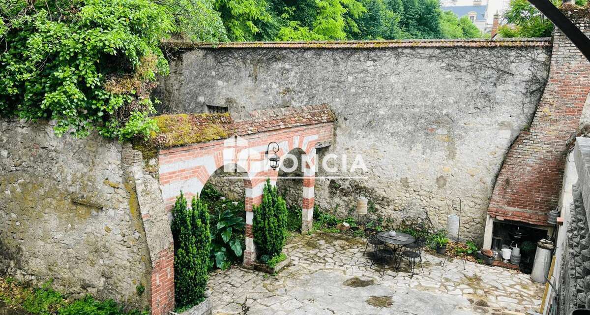 Maison à MONTLOUIS-SUR-LOIRE