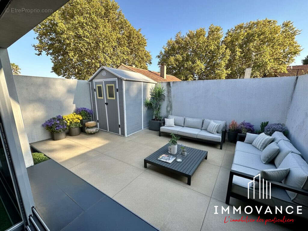 Appartement à LATTES