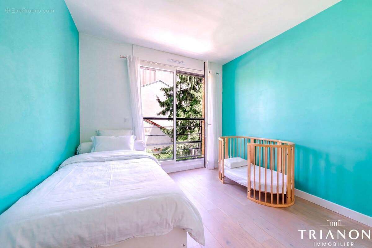 Appartement à SURESNES
