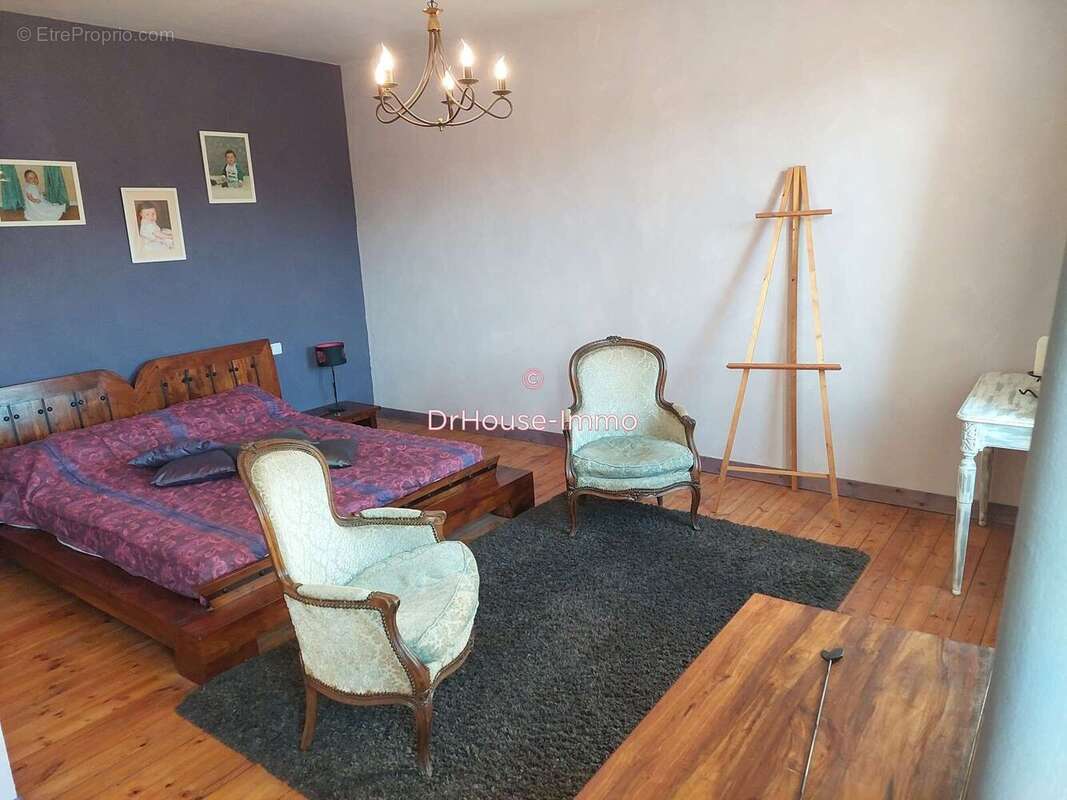 Maison à MAUZE-SUR-LE-MIGNON
