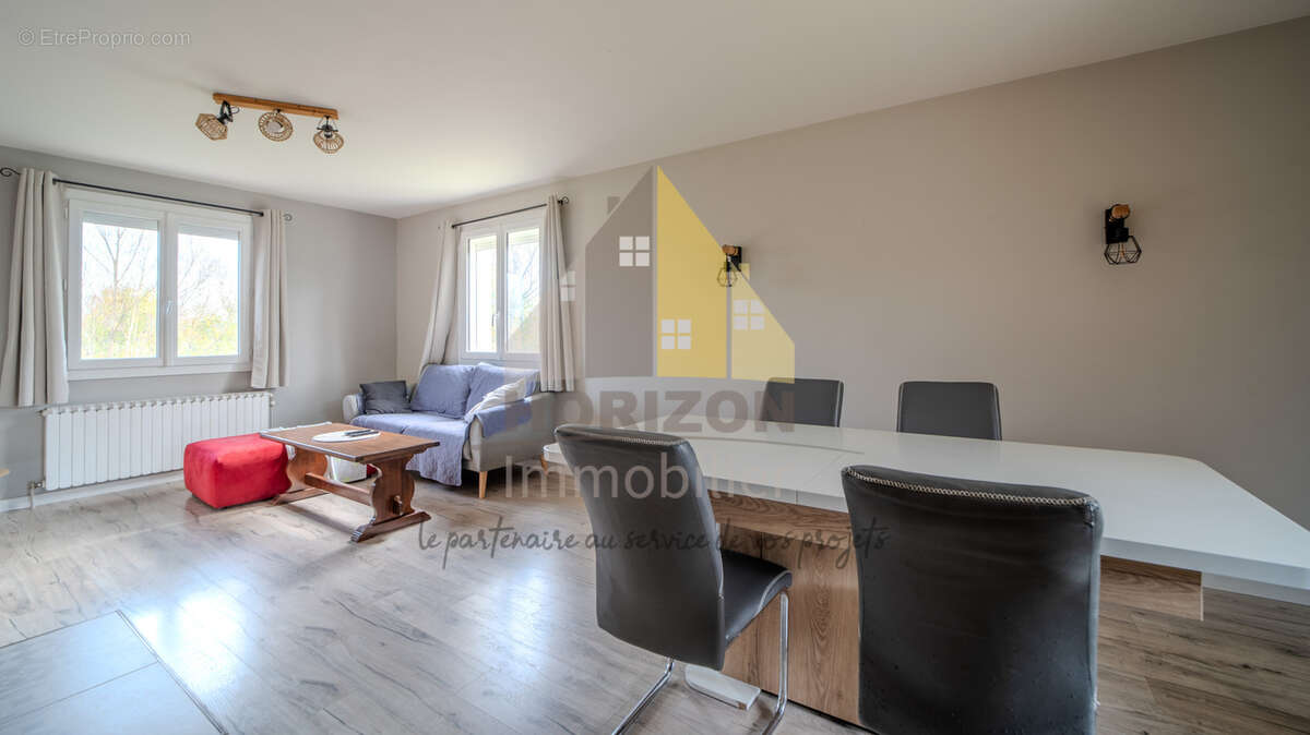 Maison à BLETTERANS