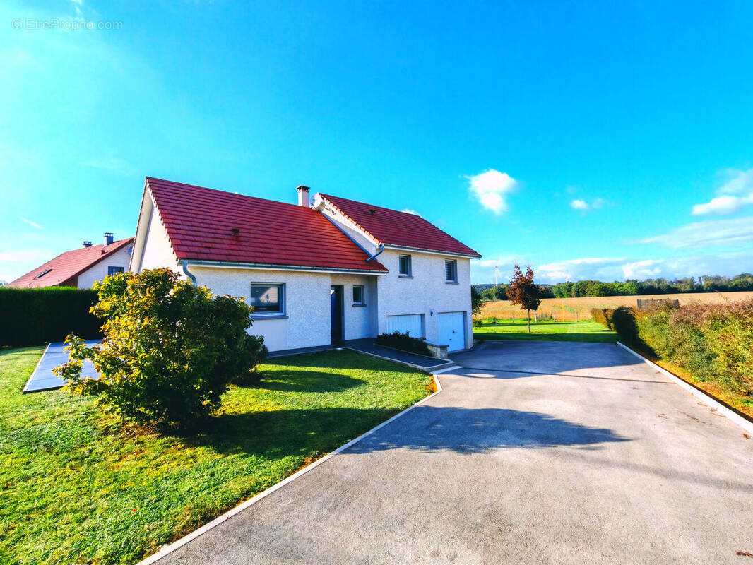 Photo 1 - Maison à VAL-DE-ROULANS