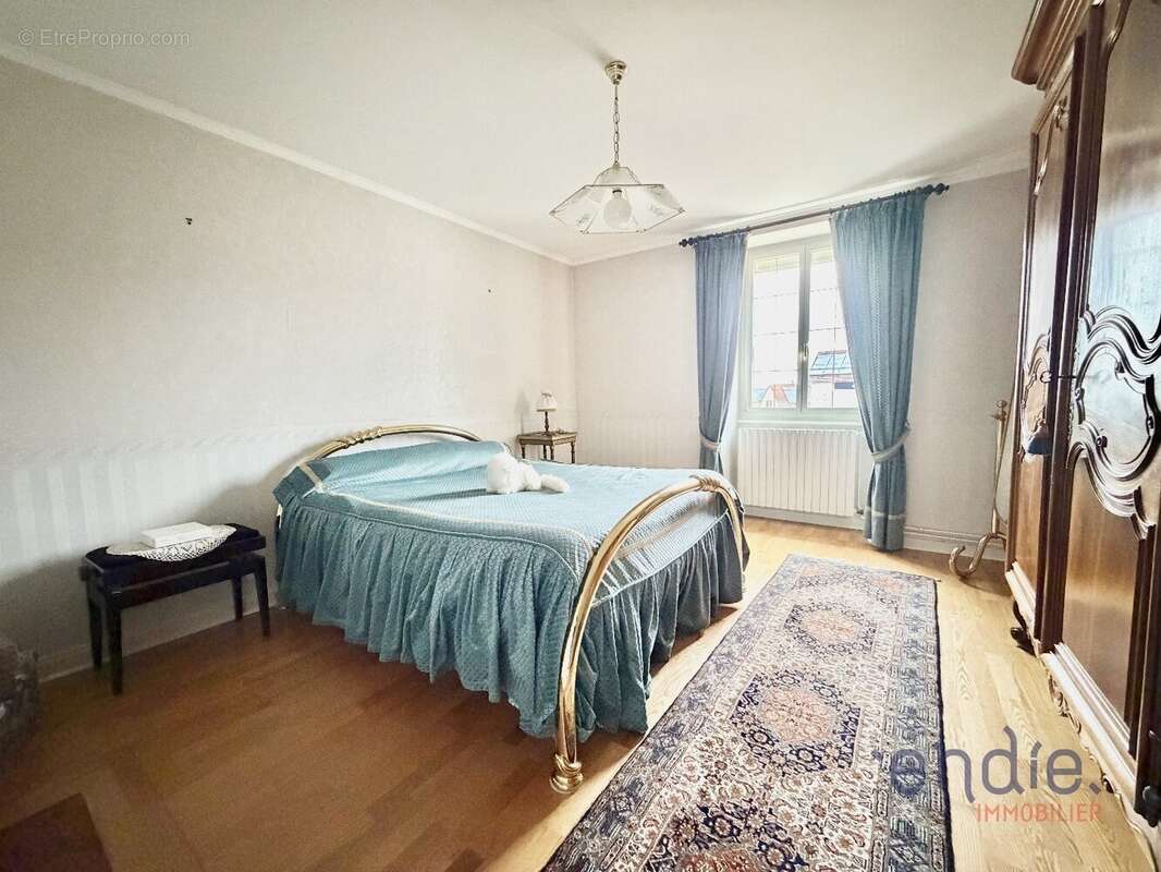 Maison à SALANS