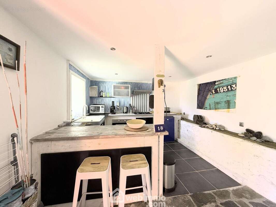 Maison à PLOUEGAT-MOYSAN