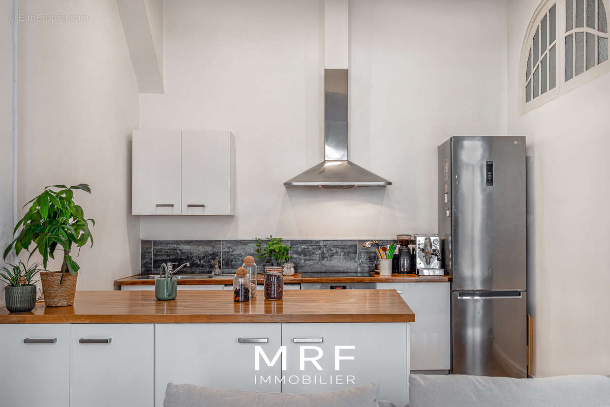 Appartement à MARSEILLE-1E