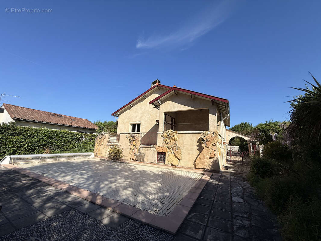 Maison à VILLENEUVE-TOLOSANE
