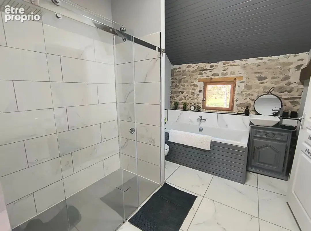 CREUSE - Maison polyvalente de 5 chambres avec piscine, dépendances et possibilité d'aménager un gîte - photo 14