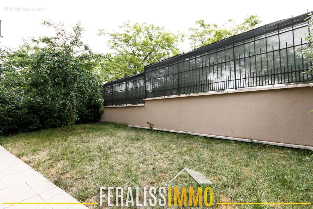 Appartement à JOUY-LE-MOUTIER