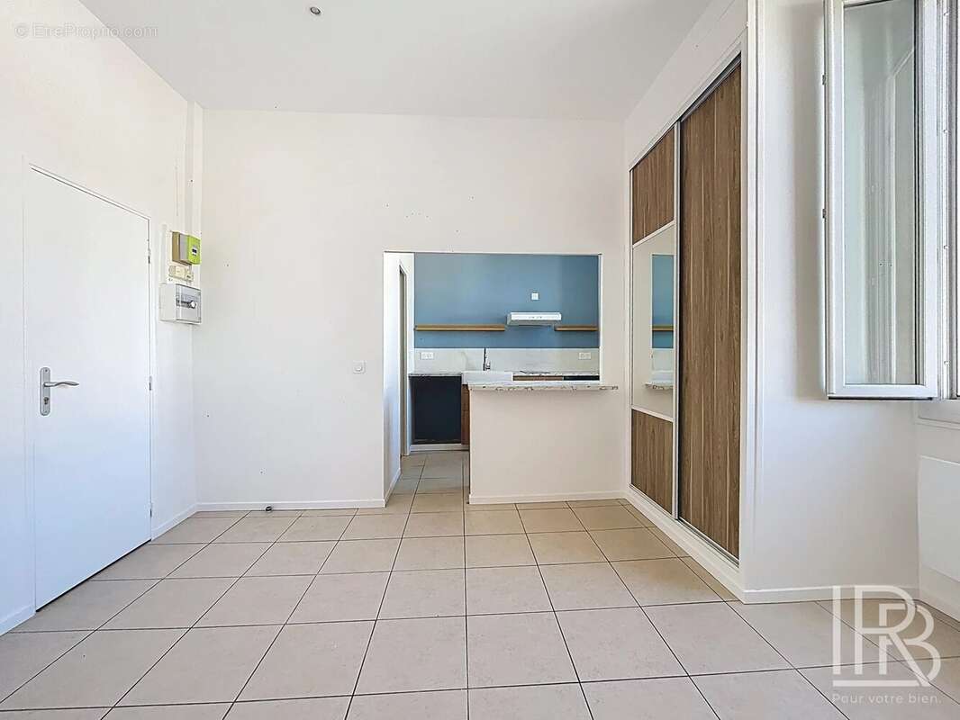 Appartement à MARSEILLE-6E