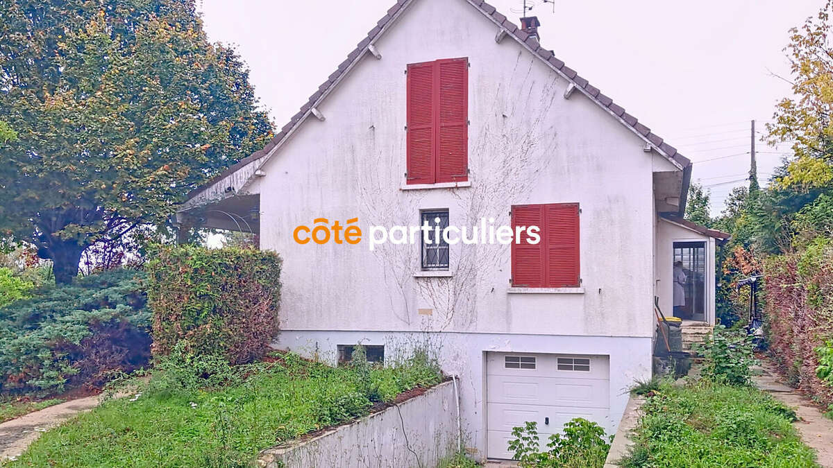 Maison à FERRIERES-EN-GATINAIS