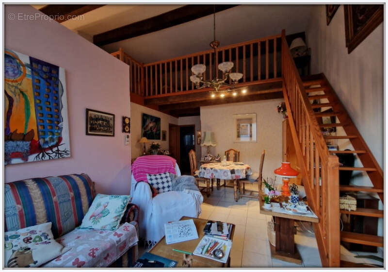 Maison à MONTREDON-DES-CORBIERES