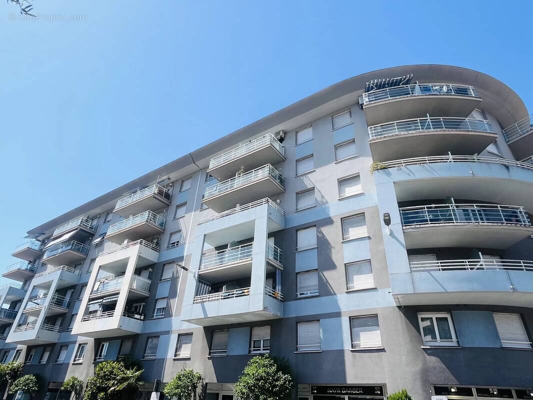 Appartement à ROQUEBRUNE-CAP-MARTIN