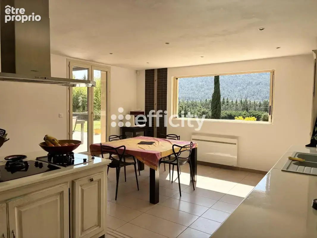 Maison 7 pièces 257 m² à vendre à Brignoles (83170) - photo 12
