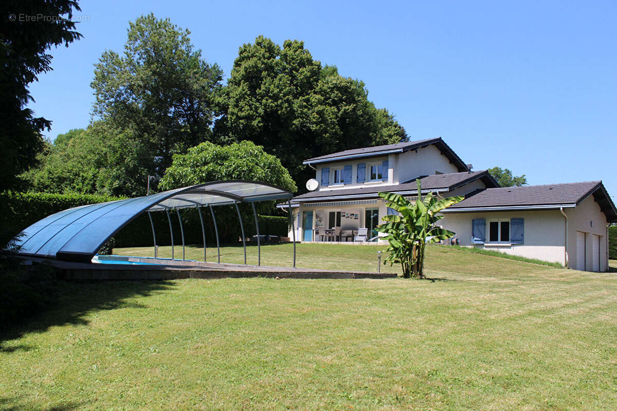 Maison à DOLOMIEU