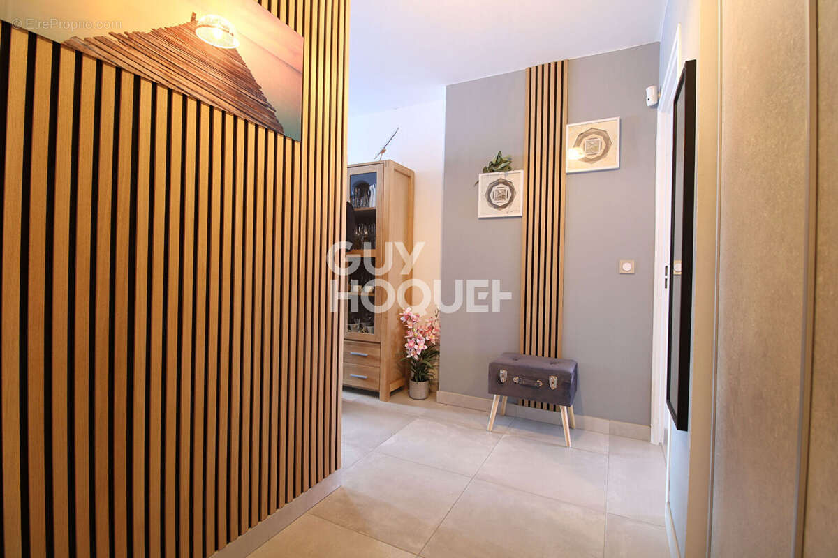 Appartement à BRIE-COMTE-ROBERT