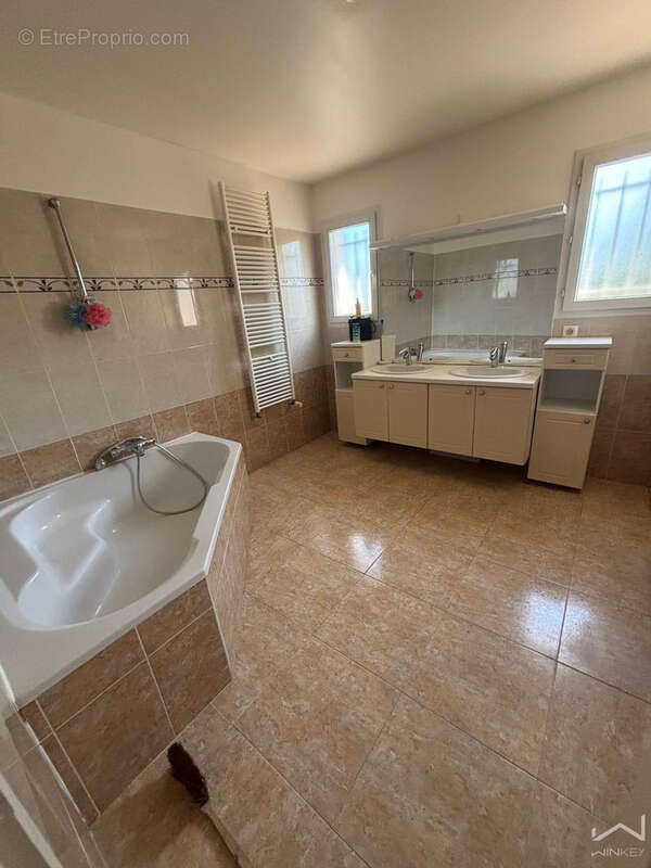 Exclusivité - saint paul trois chateaux - maison 180 m2 habitables - 5 chambres - piscine - garage - terrain 1 - photo 7