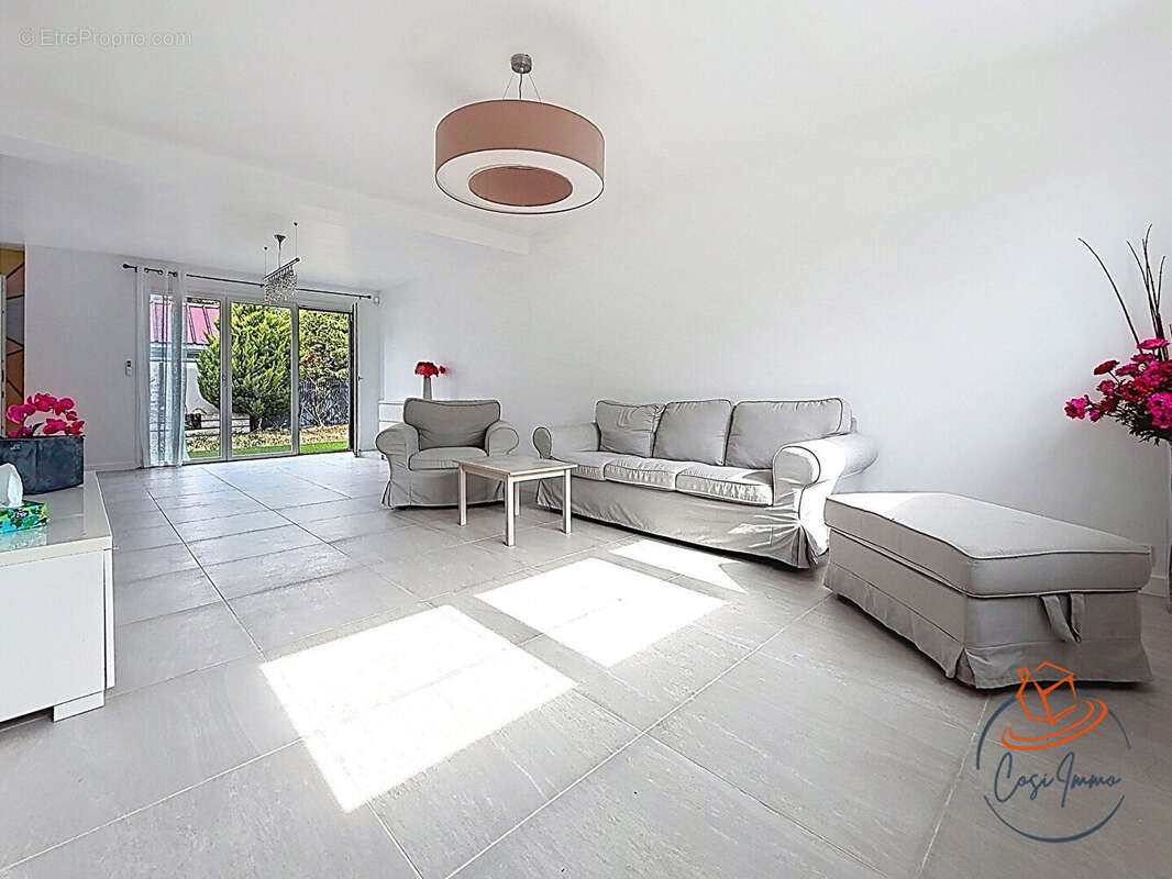Maison Peron 6 pièce(s) 160 m2 - photo 3