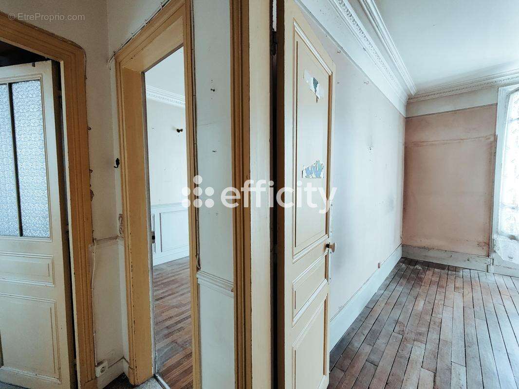 Appartement à MONTROUGE