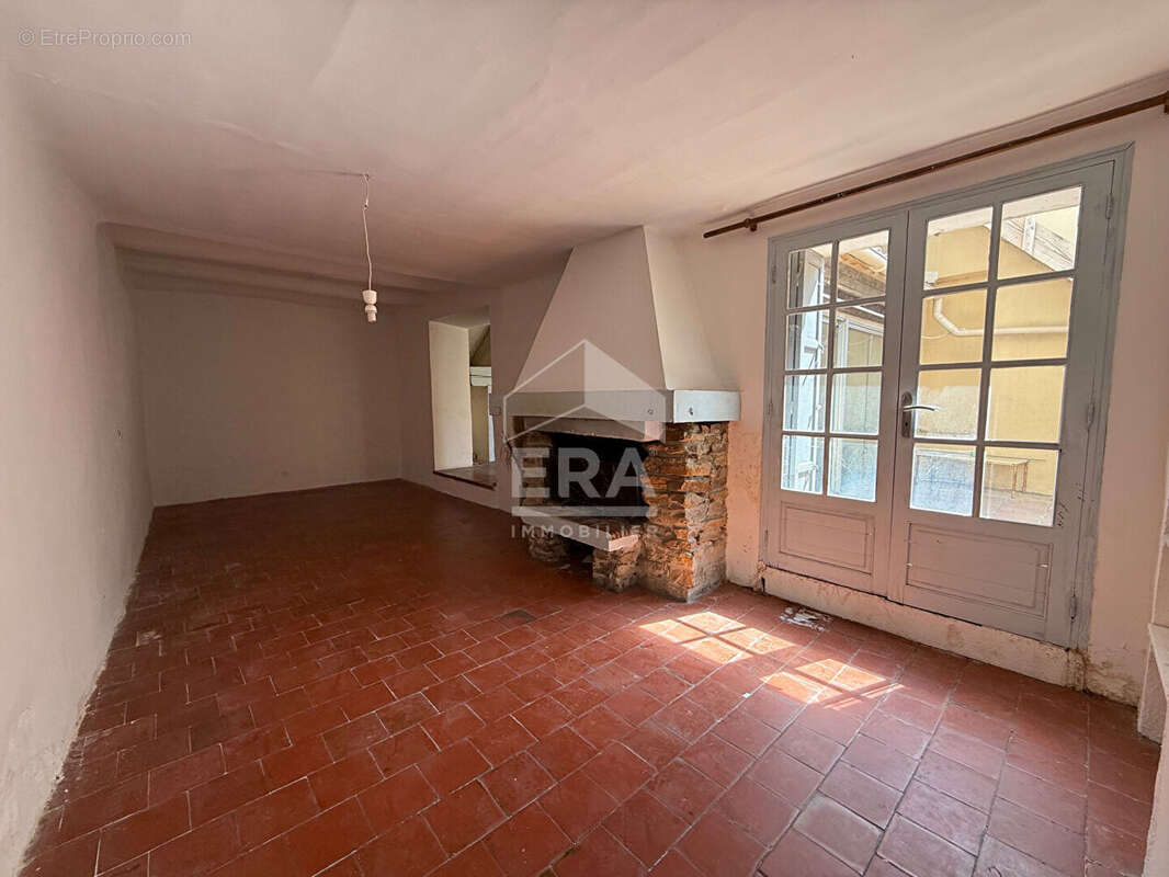 Maison à PUYLOUBIER