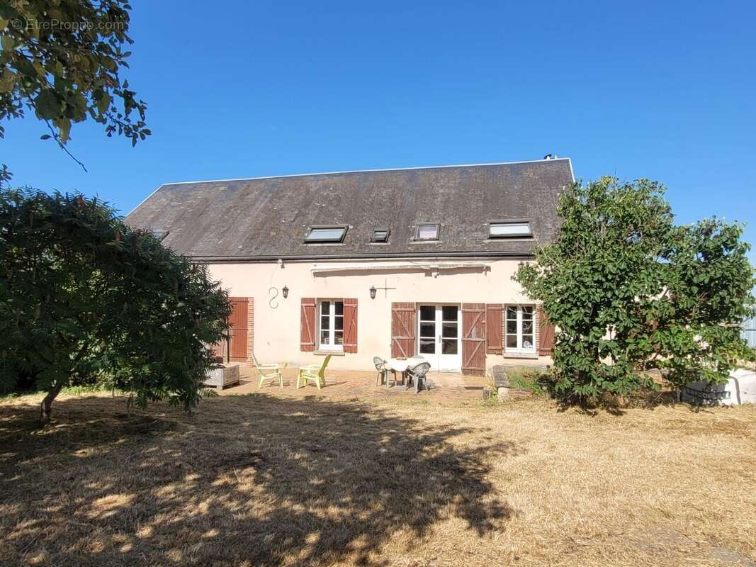 Maison à SAINT-HILAIRE-LES-ANDRESIS