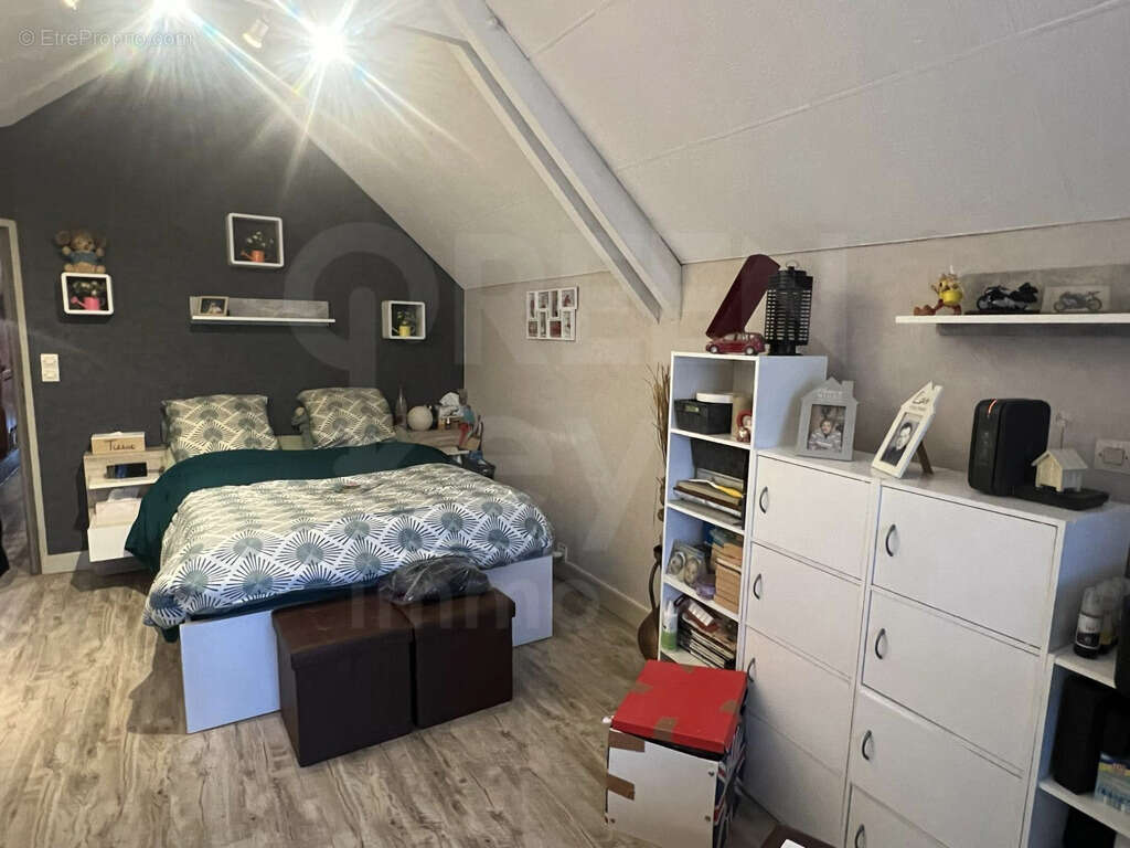 Maison à TOUCY