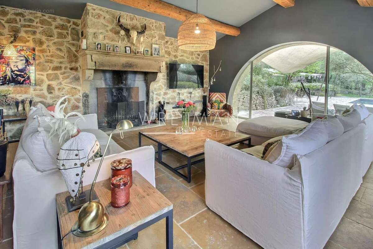 Maison à SEILLANS