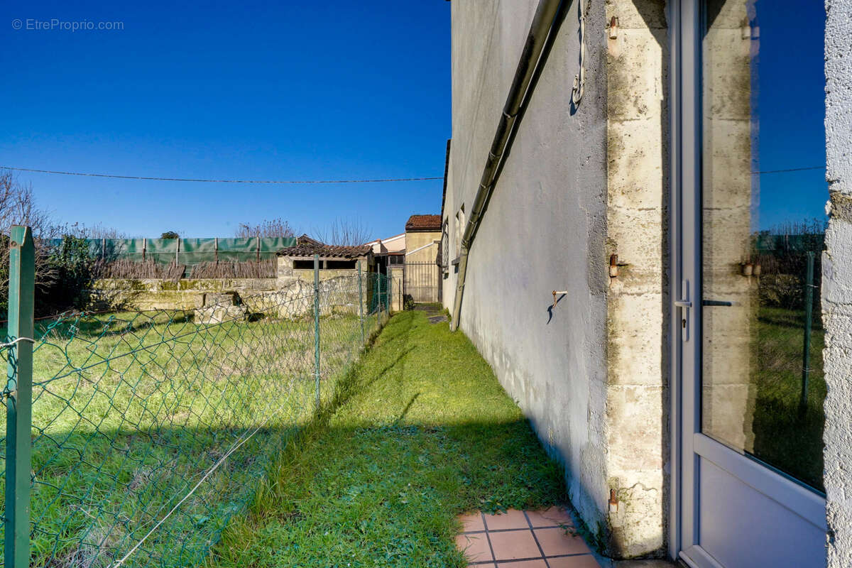 Maison à SALIGNAC