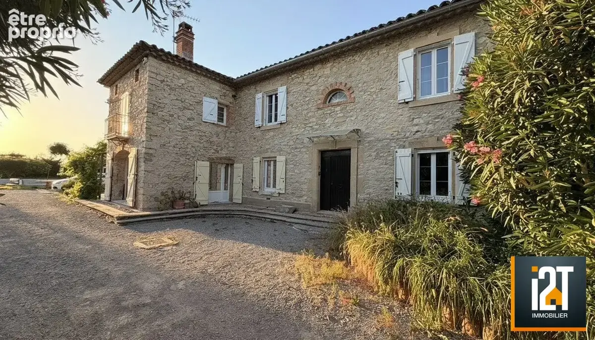 Maison 220 m² à Saint-Jean-De-Serres  - photo 7
