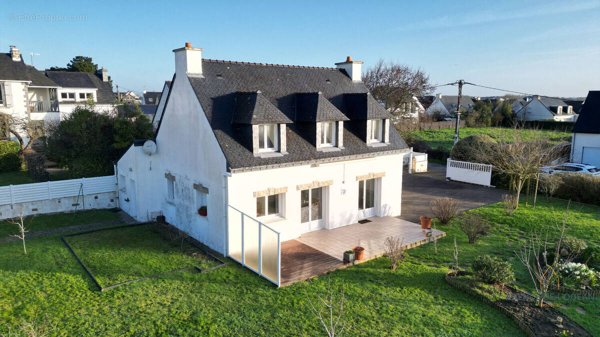 Maison à PLOUHARNEL