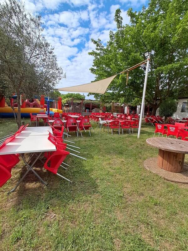 Commerce à SAINT-MARTIN-D'ARDECHE