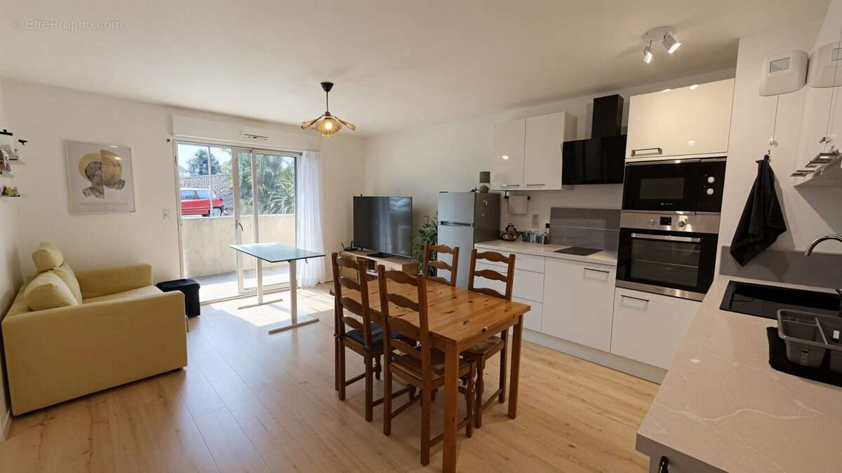 Appartement à JANZE