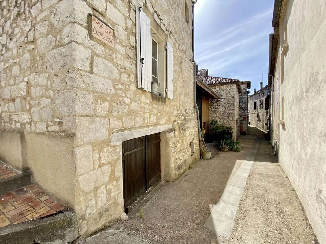 Appartement à MONFLANQUIN