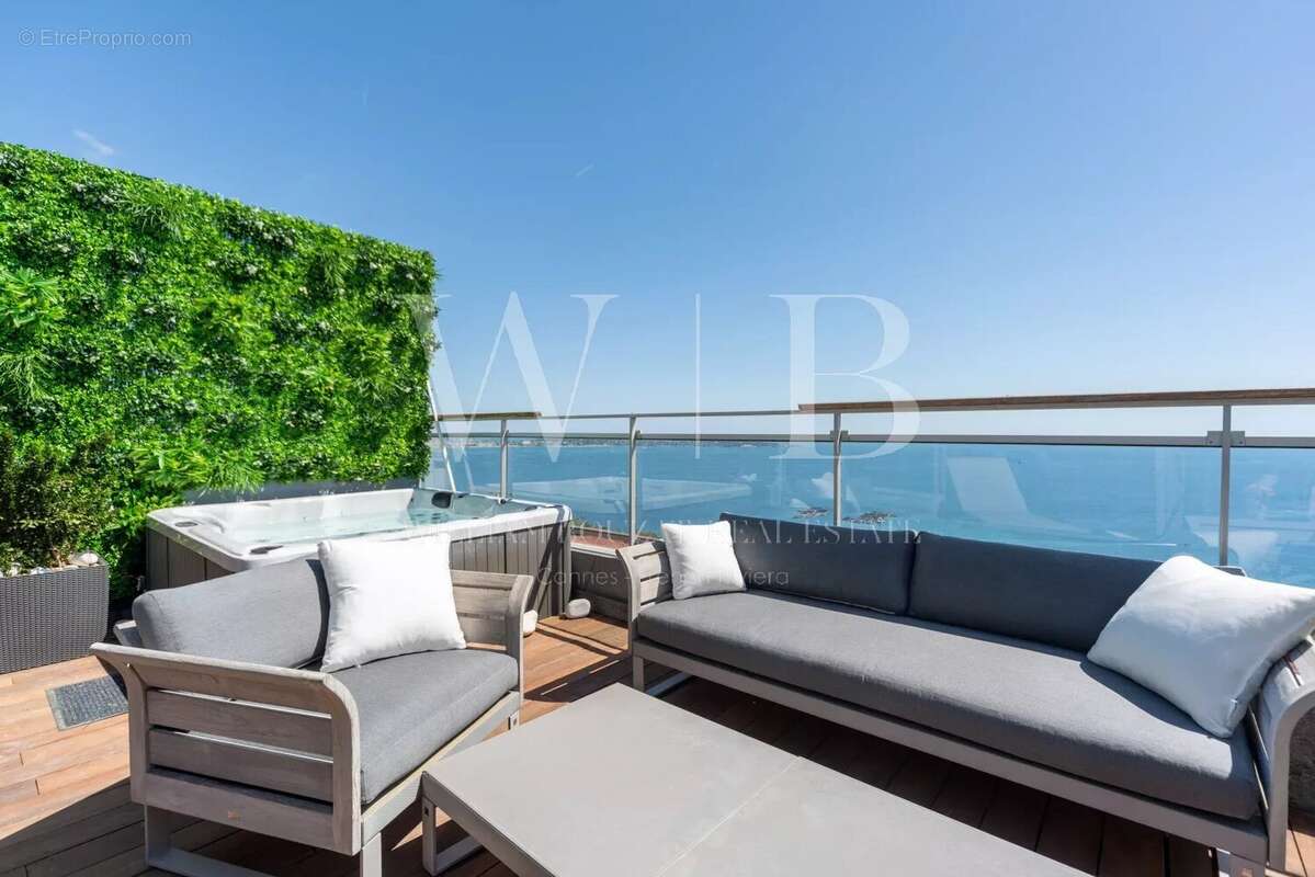 Appartement à CANNES