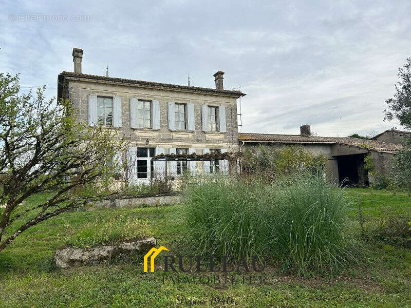 Maison à VERAC