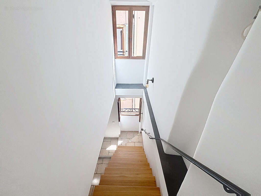 Appartement à ROQUEBRUNE-CAP-MARTIN