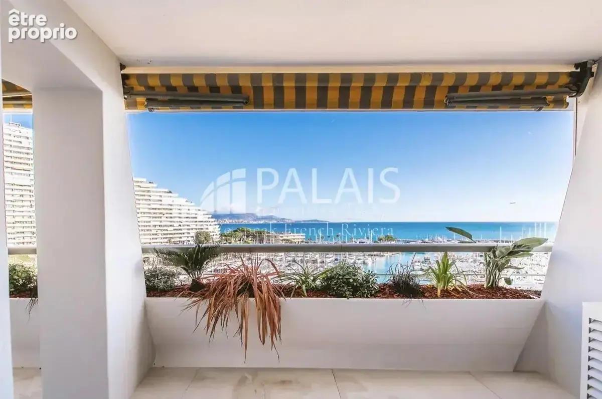 VILLENEUVE LOUBET / Marina Baie des Anges, sublime appartement 3 pièces rénové et climatisé avec terrasse,  vue mer, cave , gara - photo 13