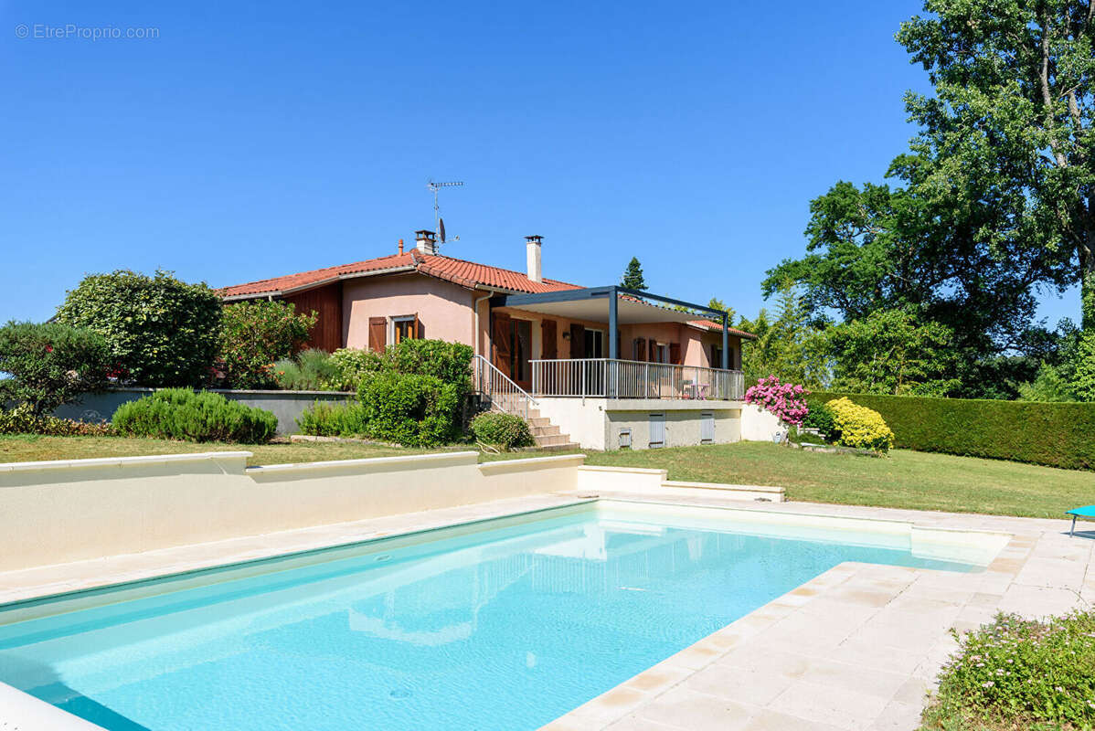 Maison à SARBAZAN