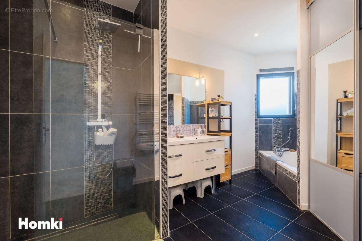 Maison à LAMASQUERE