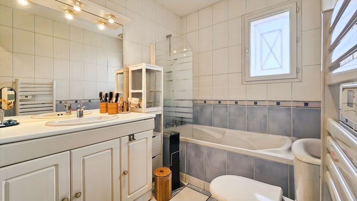 Maison à vendre 5 pièces, 4 chambres avec jardin et garage à LALOUBERE (65) - photo 17