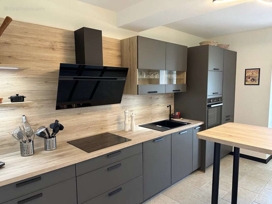 Propriété de charme en pierre avec pigeonnier, piscine et 4 hectares - photo 6