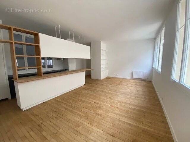 Appartement à PARIS-12E