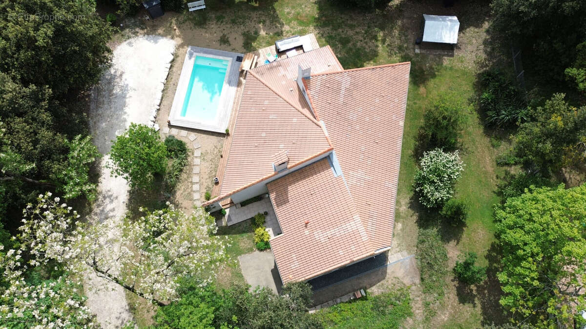 Maison à MESCHERS-SUR-GIRONDE