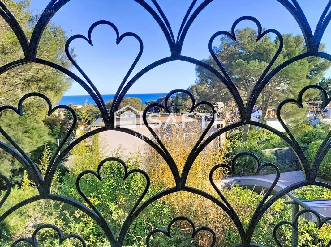 Photo 9 - Maison à FREJUS