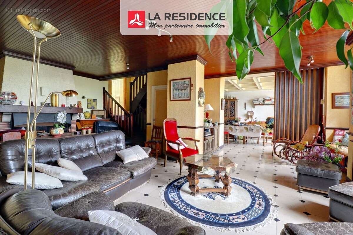 Maison à LA ROQUETTE